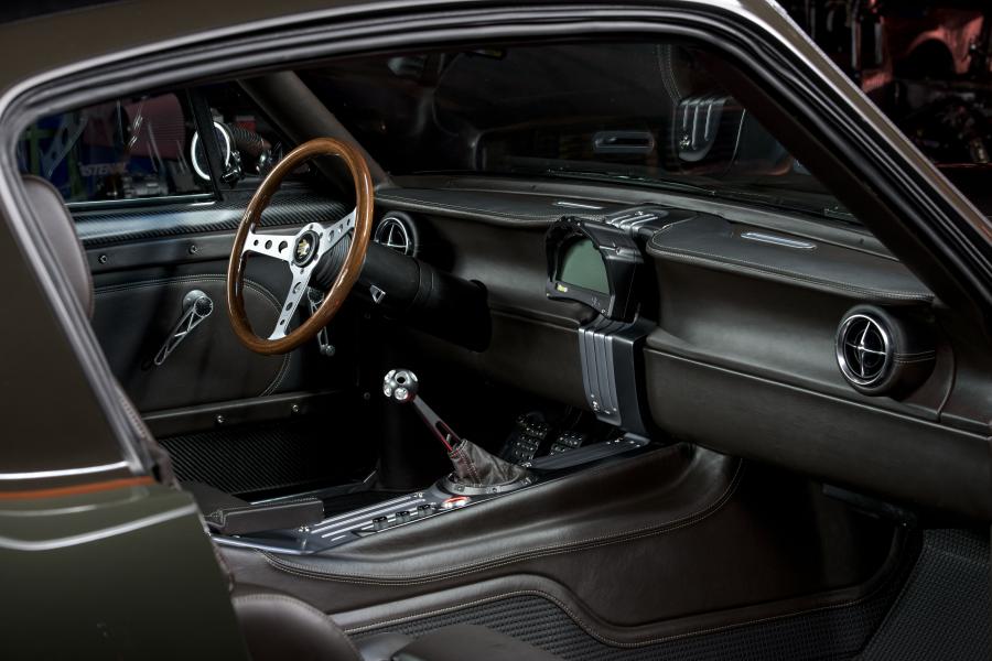 Интерьер Ford Mustang Fastback Espionage by Ringbrothers 2015 года  (фото 17 из 17)